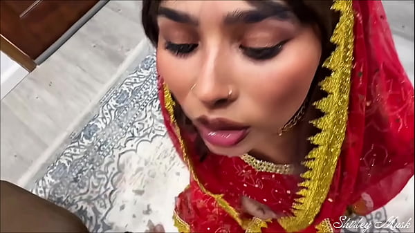 My FRIEND'_s BIG-ASS WIFE in a DESI costume visits me on HALLOWEEN for her TANTRIC practice. Fucking XXX